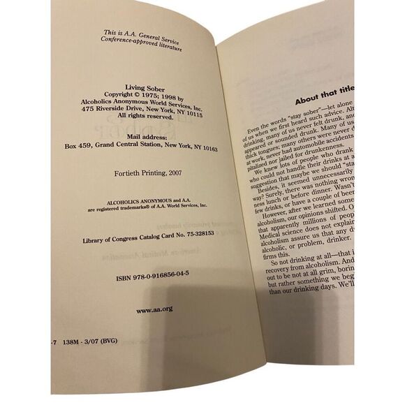 Lot Of 4 Vintage Paperback Books Living Sober Game To Believe Religion - Picture 6 of 11